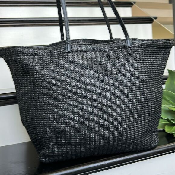 Vera Bradley, rare shoulder, tote, beach, palm tree, hounds, tooth, like new - Picture 6 of 13